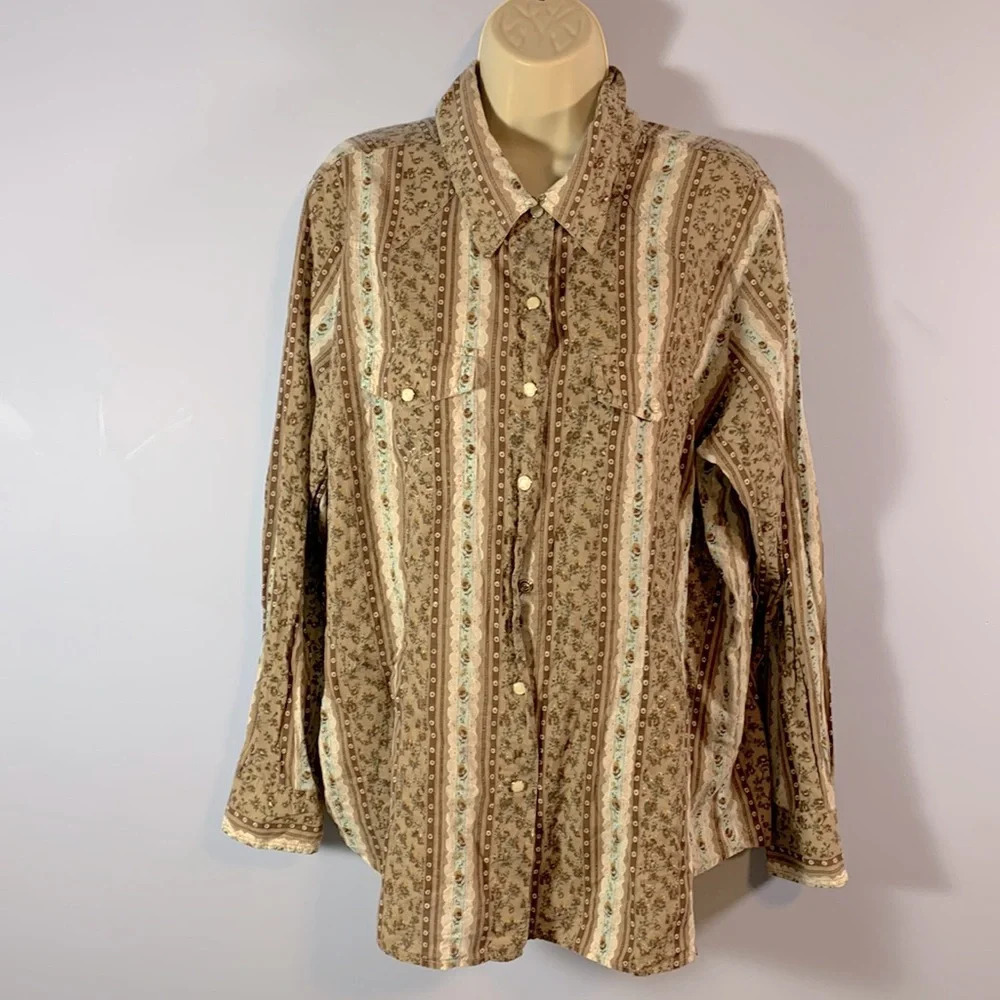 View by Victoria Jones women size 2X long sleeve Pearl snap button down floral